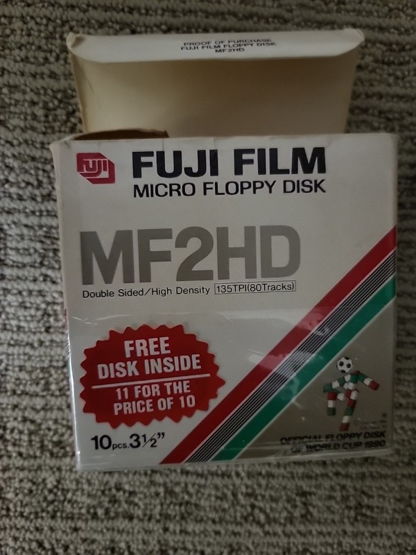 5 Fuji Film Doublesided MD2HD 3.5" Micro Floppy Disks (1 New); 7 Mixed Discs. 