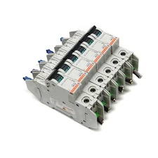 (Lot of 6) Merlin Gerin 60323 Multi-9 C60 D5A 1-Pole 240VAC Circuit Breakers 5A