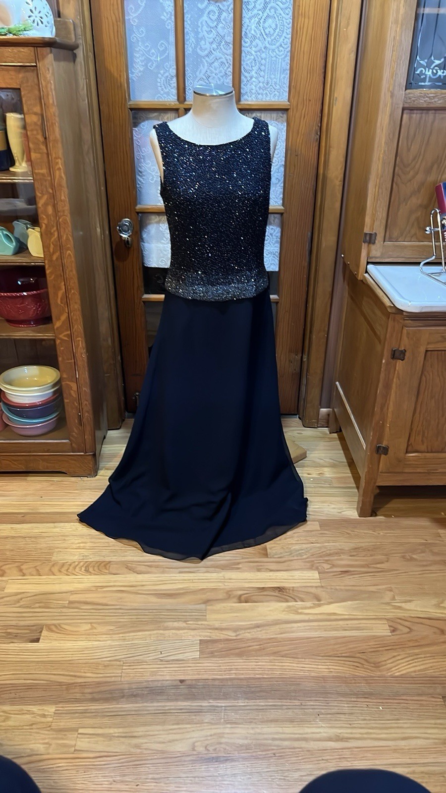 Picture 1 of 12
