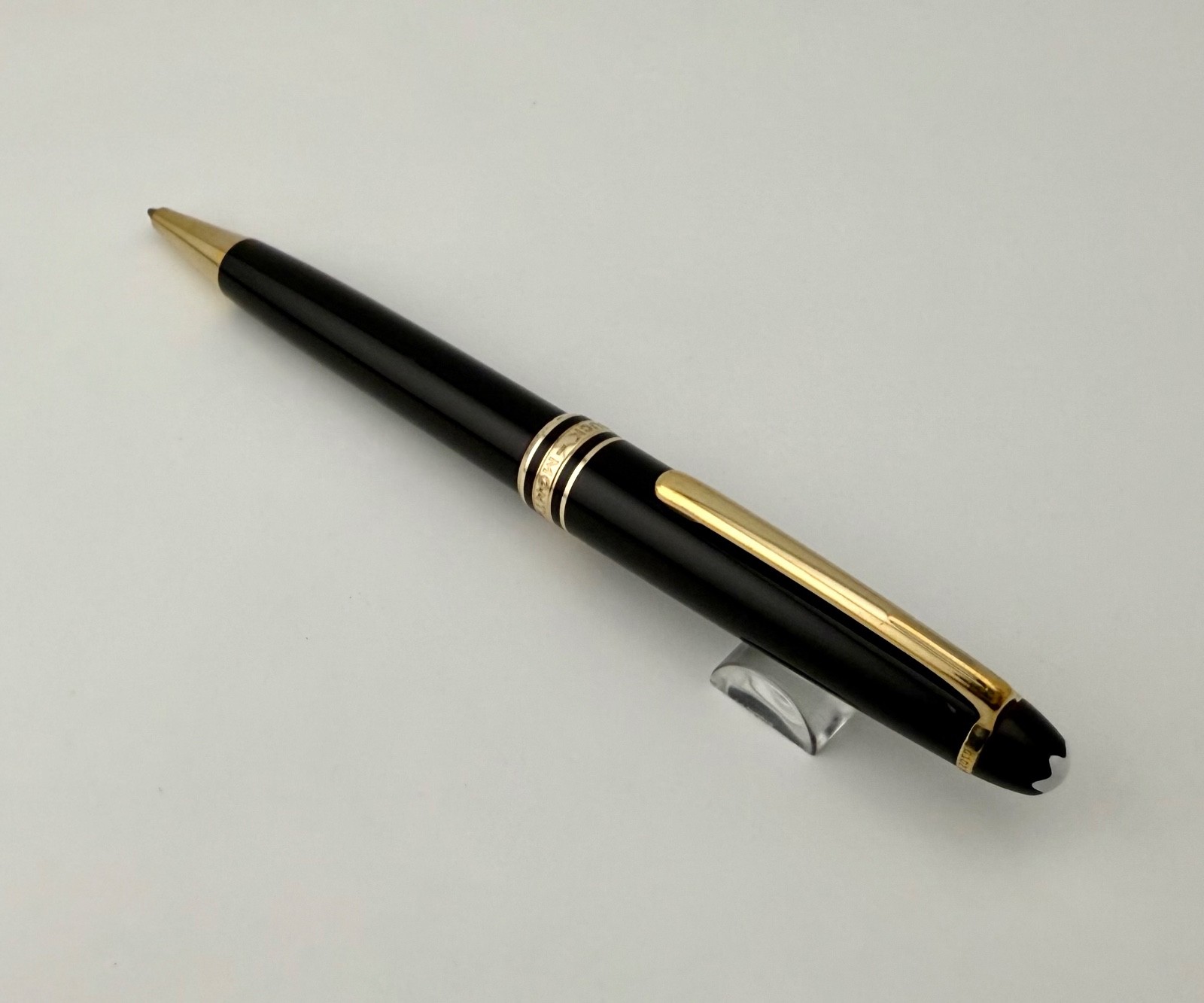 Authentic Montblanc Meisterstuck Classique 164 Black Gold Plated Ballpoint Pen