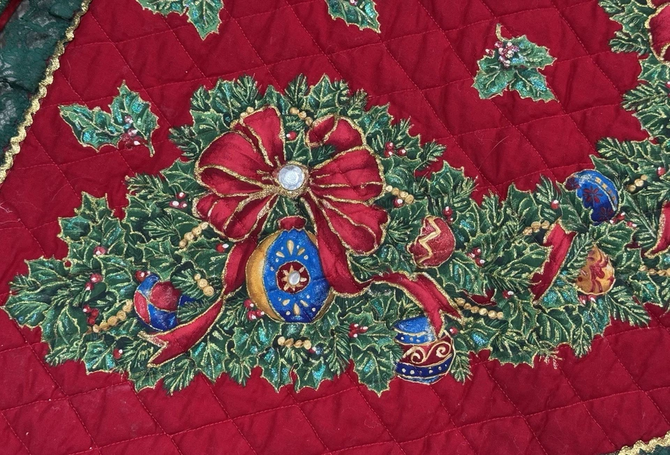 VINTAGE HANDMADE Christmas Tree Skirt Wreath & Holly  - LARGE 54” RARE EUC - Image 3 of 4