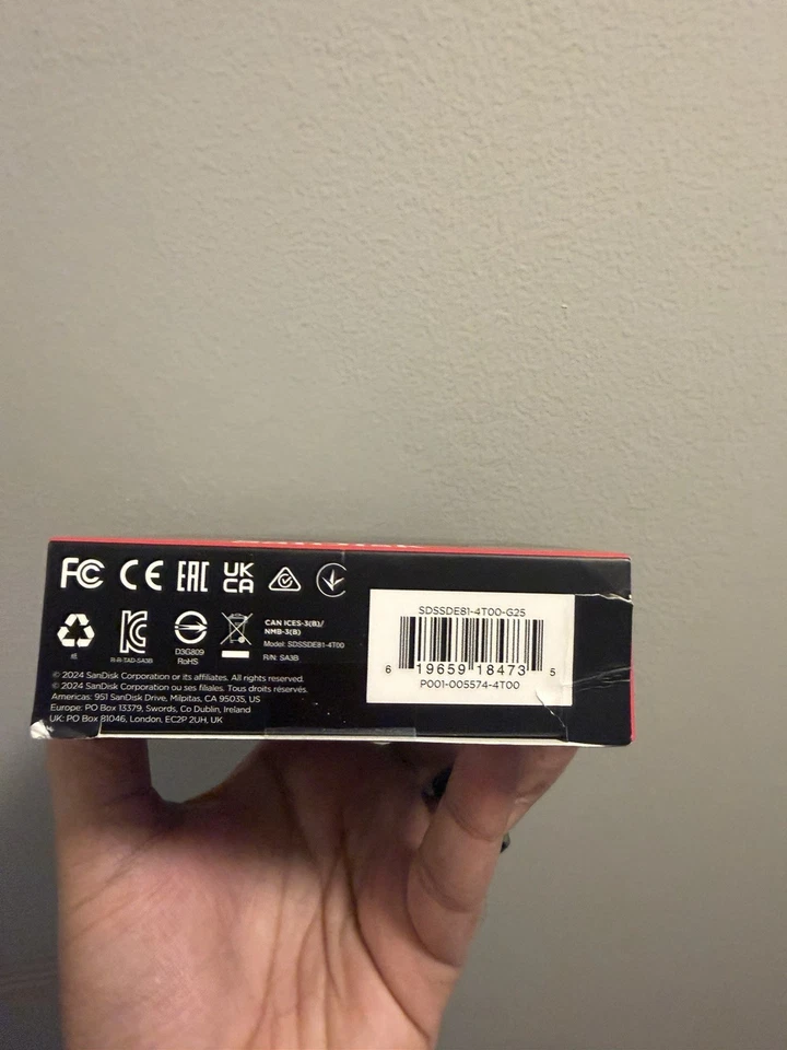 SanDisk 4TB Extreme PRO External SSD Drive, Black - SDSSDE81-4T00-G25 - NEW - Image 3 of 4