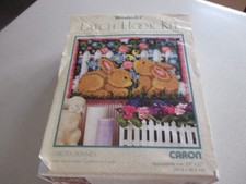 Wonder Art Garden Bunnies 20" x 27" Latch Hook Kit Complete 4290