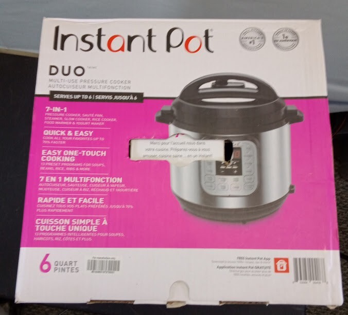 Instant Pot (IPDUO60) Duo 7in1 6 Qt Electric Pressure Cooker Open