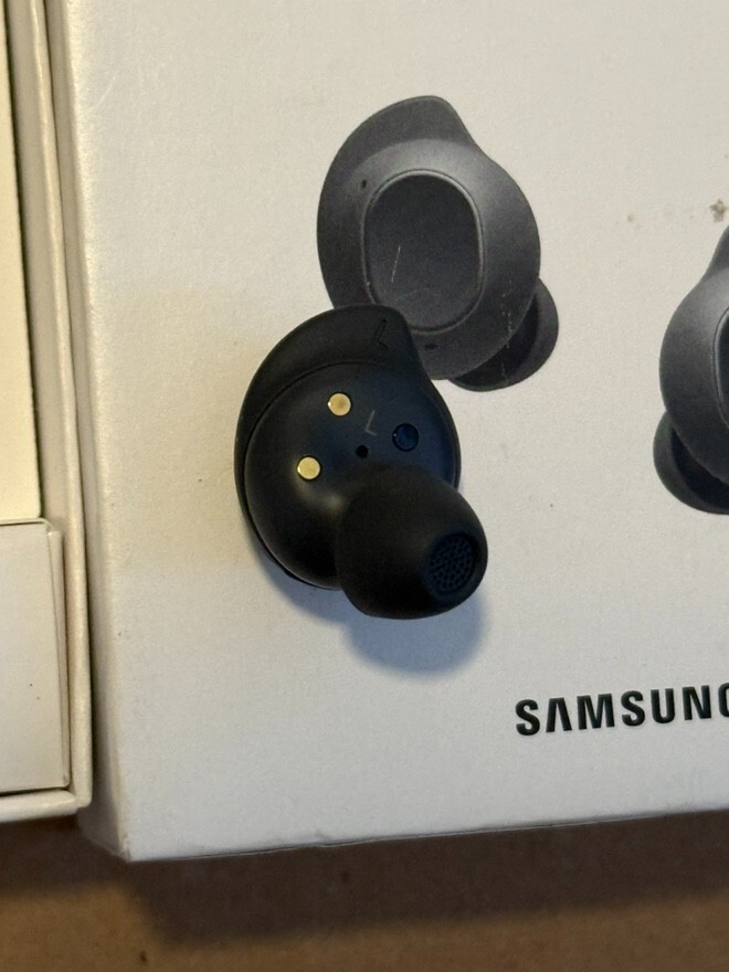 Compartimento De Carga Para Auriculares Buds Fe Para Sm-r400 | Meses sin interés