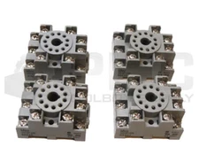 LOT OF 4 NEW IDEC SR3P-05 RELAY SOCKET 10A 300V