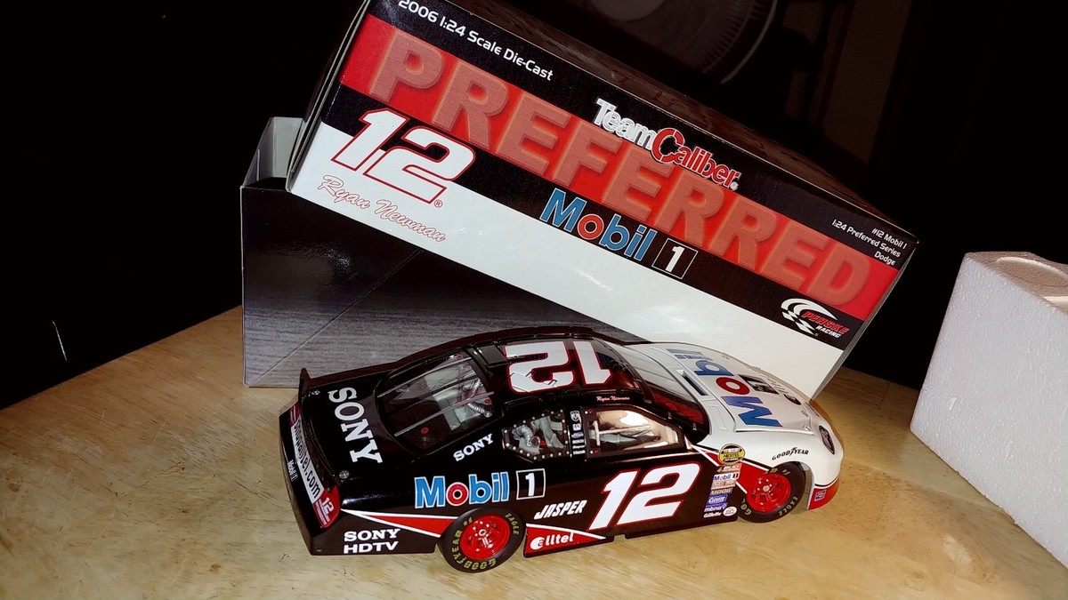 TeamCaliber 1/24 ライアン・ニューマン ペンスケレーシングカー TeamCaliber 1/24 ライアン・ニューマン ペンスケレーシングカー