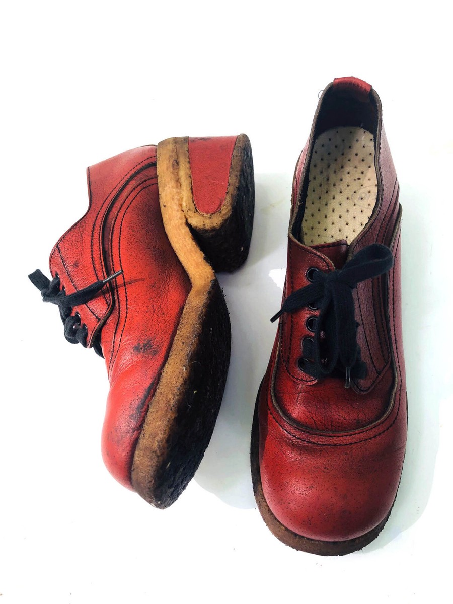 Genuine 1970s Vintage Crepe Rubber Sole Funky Lace up Rust Genuine 1970s Vintage Crepe Rubber Sole Funky Lace up Rust
