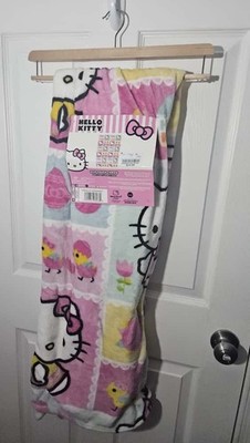 Hello Kitty Easter Plush Throw Silk Touch 50 x 70 Eggs, Chicks Kitty Easter NWT