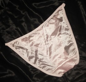 Vintage Low-Rise Girly Glossy Pink Soft Satin String Bikini Panties Size: M/6