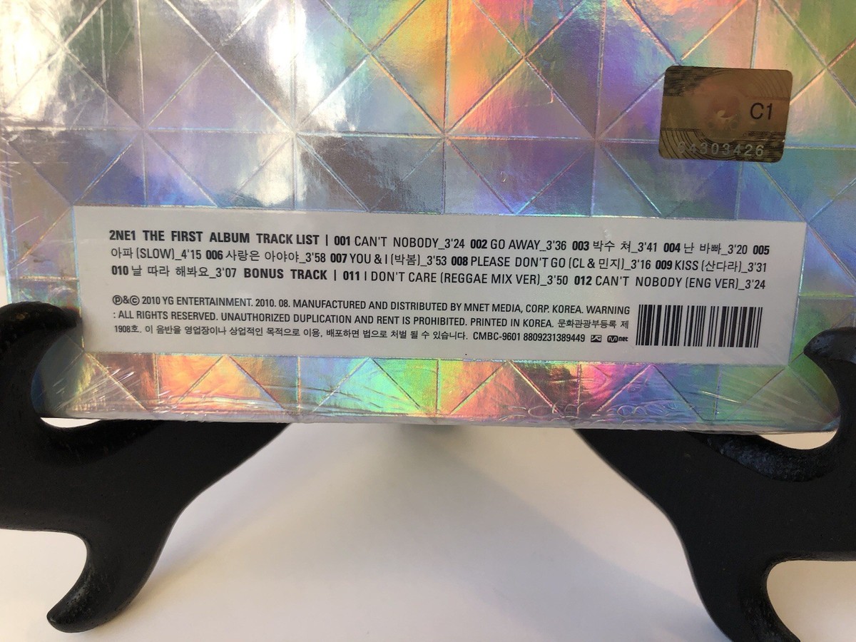 2NE1 1st Full Album To Anyone 2010 CD Photobook Photocard Kpop