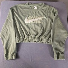 Nike Women s Plus Icon Clash Oversized Cropped Fleece Sweatshirt Green Small