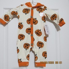 Infants 1 Piece Pumpkin Halloween Outfit, Brand New with Tags
