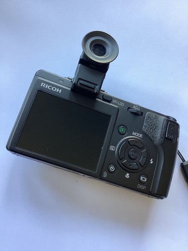 RICOH CAPLIO GX100 BLACK 10MP Digital Camera f2.5 LENS Excellent VF-1 Finder - Picture 11 of 11