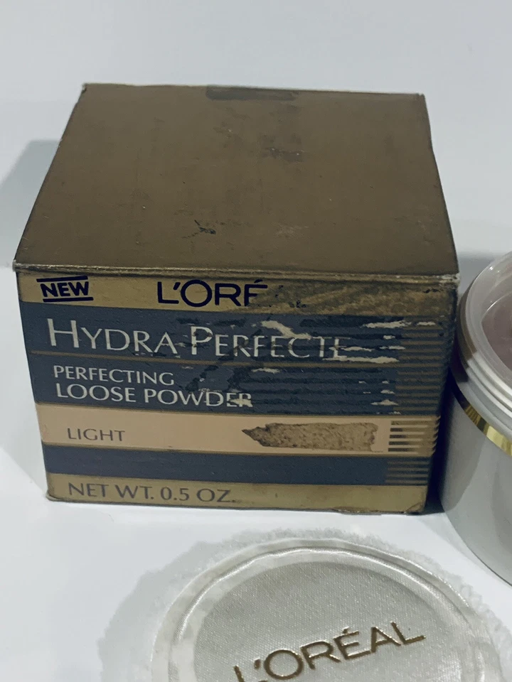 L’oreal hydra perfecte Perfecting loose powder Light .5Oz - Image 3 of 4