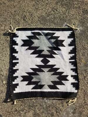 Tapis Motifs Ethniques Navajo | Trésor Amérindien