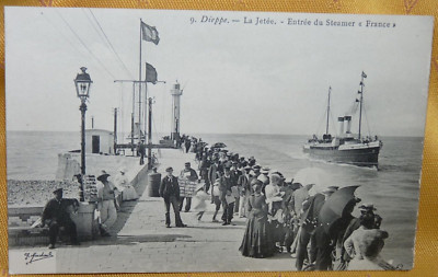 Animated CPA Dieppe la Jetée steamer entrance ''France'' new and untraveled