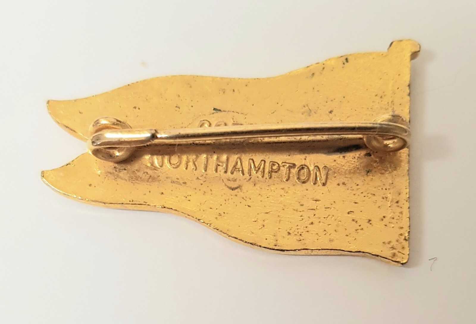 Leeds United Pin Badge (Flag) Loads More Available eBay