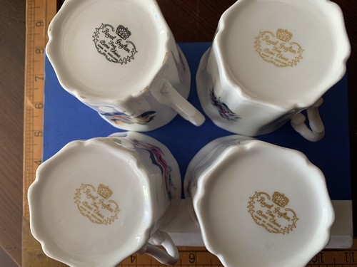 Four Royal Grafton Fine Bone China Mugs Various Patterns England - Picture 3 of 3