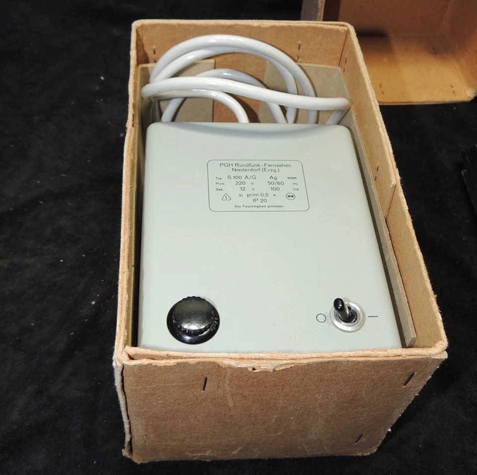 Carl Zeiss Jena Mikroskop Trafo 12V / 100VA von PGH im Originalkarton - Bild 3 von 4