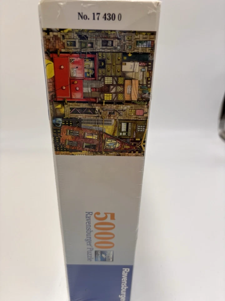 Ravensburger 17430  Jigsaw Puzzle COLIN THOMPSON - BIZARRE TOWN 5000 pcs NEW BOX - Image 3 of 4