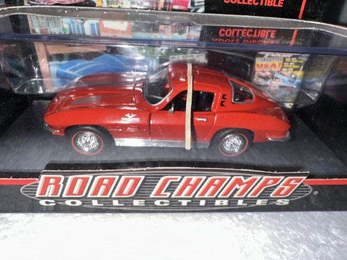 Road Champs, 1:43 Scale, 1963 Chevrolet Corvette, Item# 68600 - Picture 5 of 10