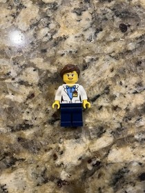 LEGO CITY: Space Starter Set (60077) Complete with Instruction manual