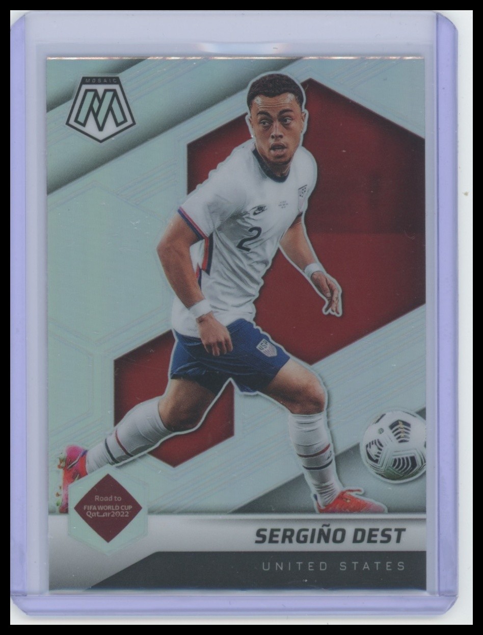 2021-22 Panini Mosaic Road to FIFA World Cup #106 Sergino Dest Silver