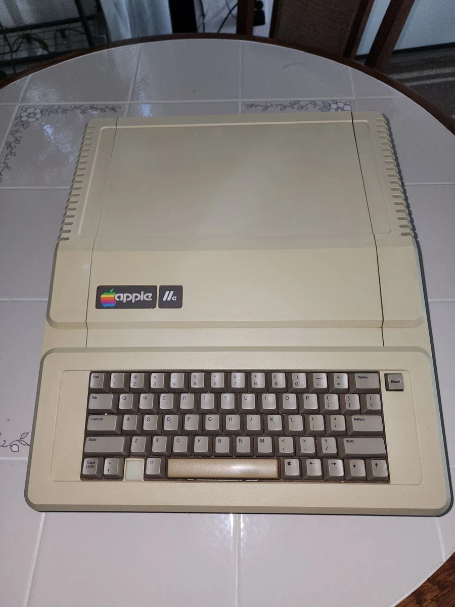25+ Apple IIe Vintage Home Computers for sale | Updated Oct 2026