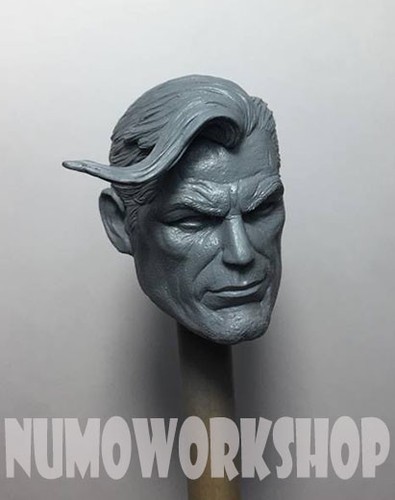 Super Hero Super Man DKR 1/6 Scale CUSTOM UNPAINT HEAD Resin for 12" Body Figure - Picture 3 of 8