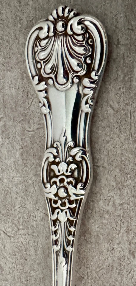PRIMEROS TIFFANY INGLÉS KING PATRÓN ESTERLINA 7 3/8” CUCHARÓN SALSA C. 1885 Foto 2 de 4