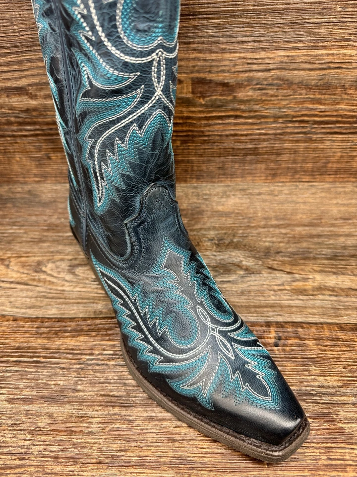 10053787 Collins redondos para mujer en denim fresco de Ariat Foto 2 de 4