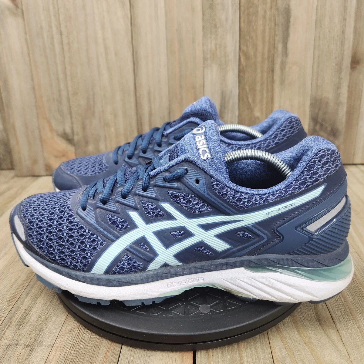 GT 3000 5 size 9.5 Blue Athletic Running Shoes