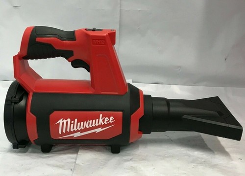 Milwaukee M12 0852-20 Compact Spot 