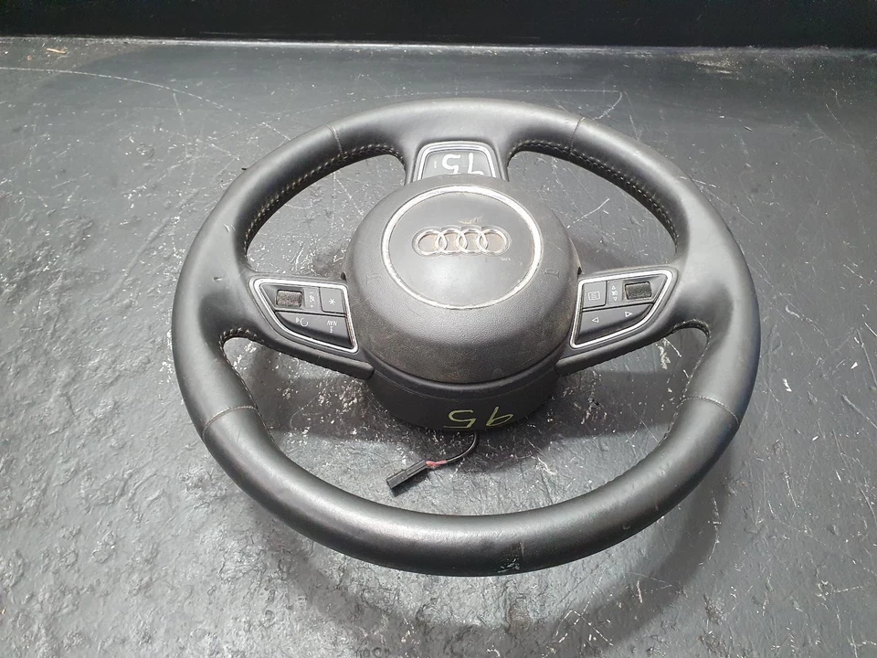 AUDI A1 8X VOLANTE CUERO TIPO ESTÁNDAR, 12/10-10/18 Foto 3 de 4