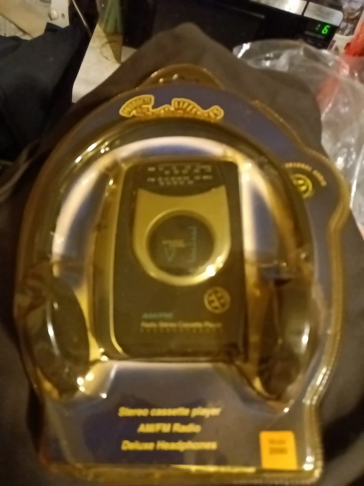  Vintage Electro Brand Stereo Cassette Player Am/Fm Radio Model 2090 - Image 2 of 3