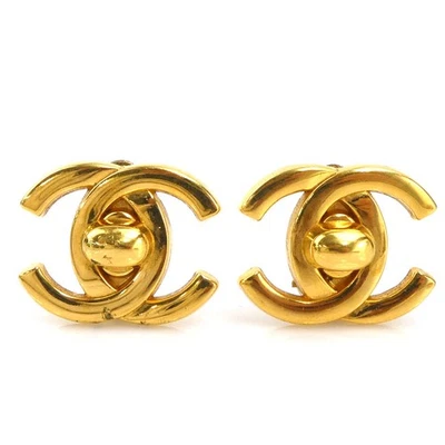 Auth CHANEL Vintage CC Logo Clip On Earrings Metal Gold - e61508j - Photo 1/4