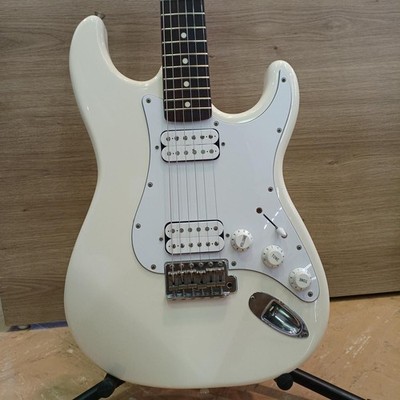 [Fender Japan] ST-43M Stratocaster White Crafted in JPN 1999-2002 Solid E.Guitar