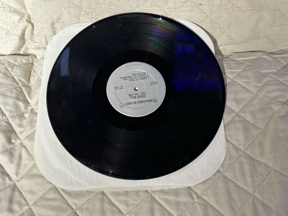 OVERKILL -FEEL THE FIRE- 1985 LP VINYL RECORD PLEASE READ INFO SHIPS FREE - Image 4 of 4