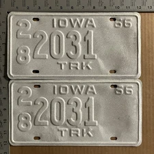 1966 Iowa truck license plate pair 28 2031 YOM DMV Delaware PICKUP 20373