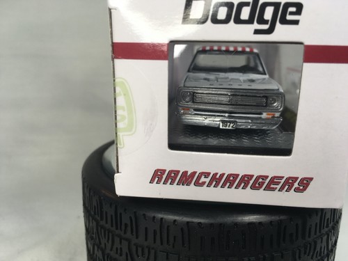 M2 1972 Dodge Adventurer 150 - RAMCHARGERS. - 1/64th - Picture 4 of 7