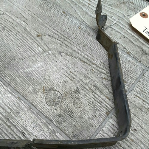 1982 82 80-83 Honda Goldwing GL1100 GL 1100A Tank Cover Shelter Mount Bracket - Picture 5 of 9