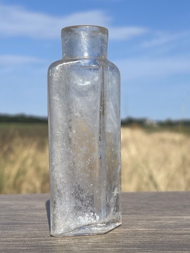 Antique perfume bottle from the 1800s.DEPOSE Number 3289/19 LFC - 第 10/11 張圖片