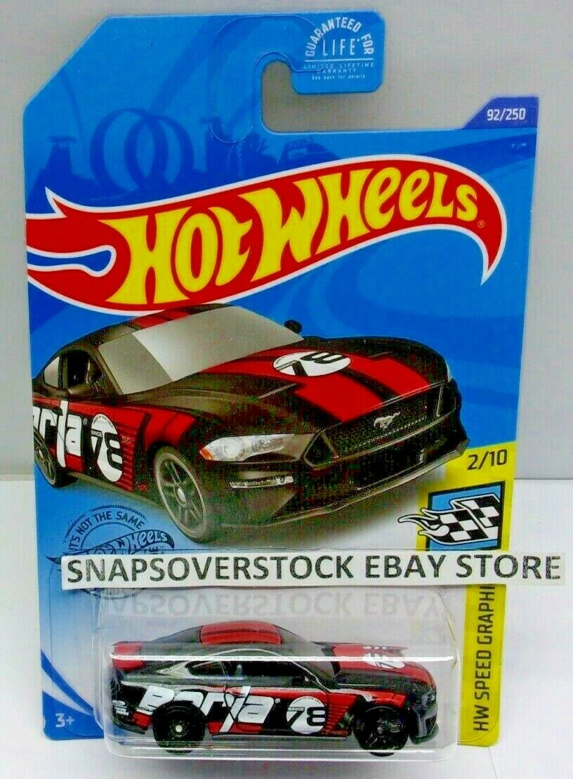 2020 HOT WHEELS BLACK 18 FORD MUSTANG GT