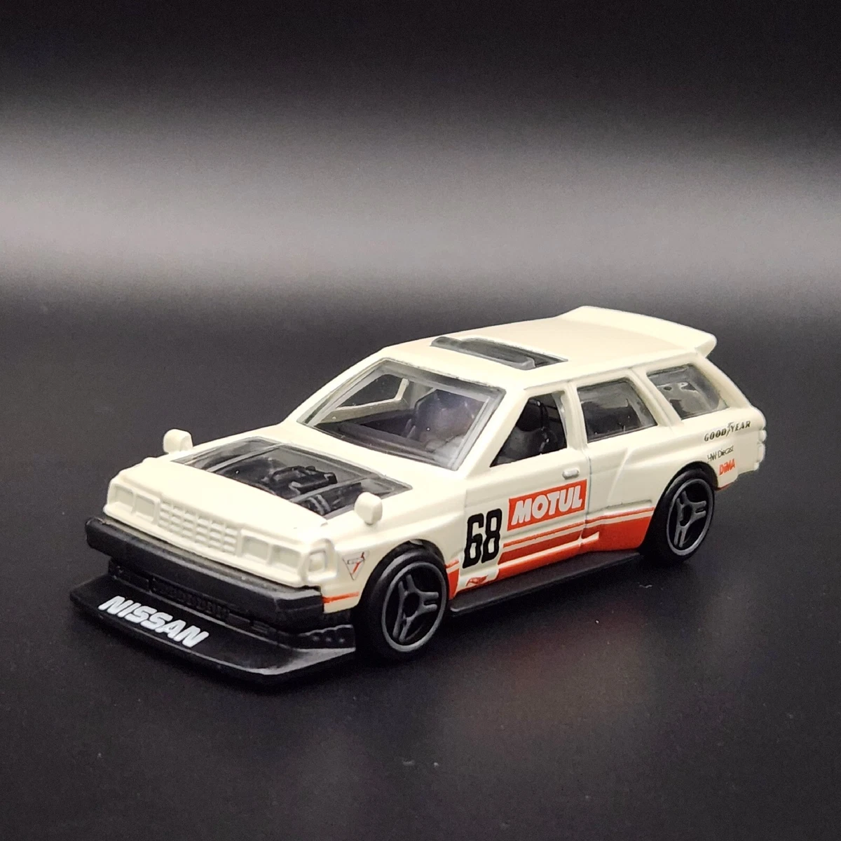 Nissan maxima cheap diecast