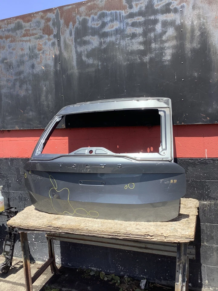 Volvo XC90 2016 2017 2018 puerta levadiza OEM usada Foto 2 de 4