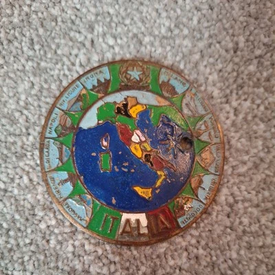 Vintage 1950s Italia grill car badge - auto Alfa Romeo enamel cities map - Image 1 of 2