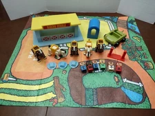 Vtg Playskool Riding Stable Play Friends Set 478 Incomplete 24 Pc ©1975