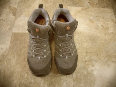 MERRELL WOMEN'S MOAB MID HIKING BOOT Grey/Periwinkle Women's Size 10.5