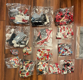 LEGO Creator: Volkswagen T1 Camper Van 10220 Ages 16+ 1334pcs [Open Box]